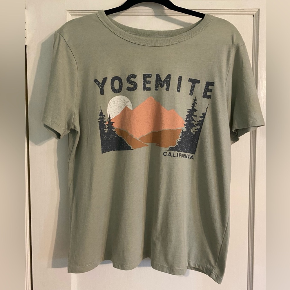 Zoe & Liv Yosemite soft cotton-blend graphic t-shirt Size: Large - Picture 4 of 10